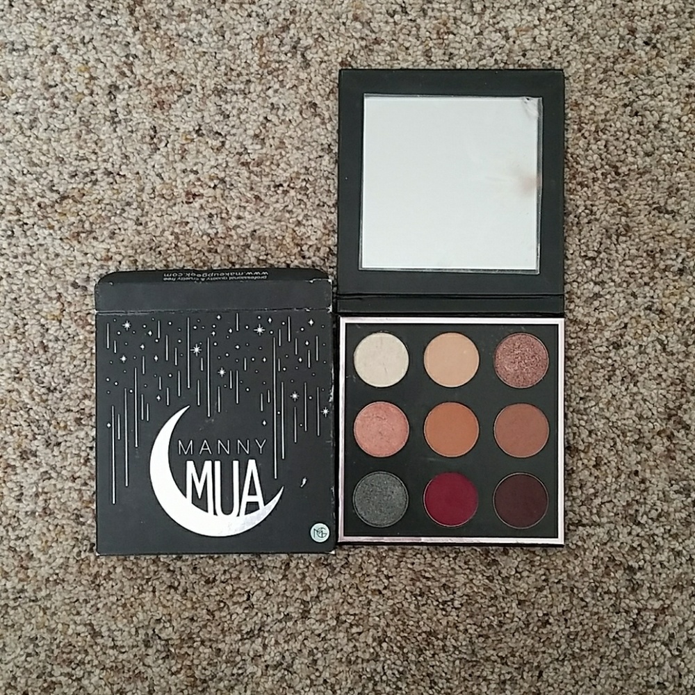 Manny MUA eyeshadow palette
